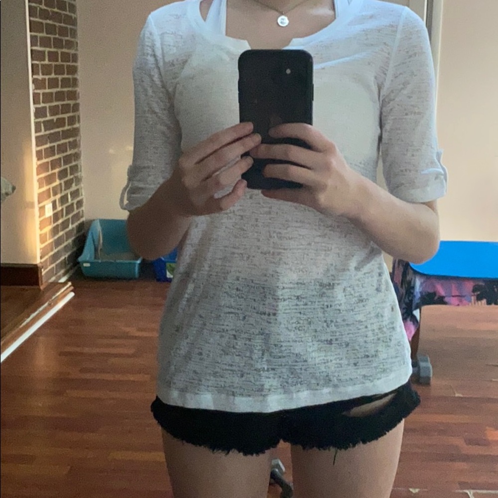 Medium sleeve, white, button shirt